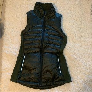 Lululemon Down For A Run Vest II - Gator Green